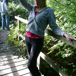 Ariana Kaye in 'Killergram' Caught Out Dogging (Thumbnail 12)