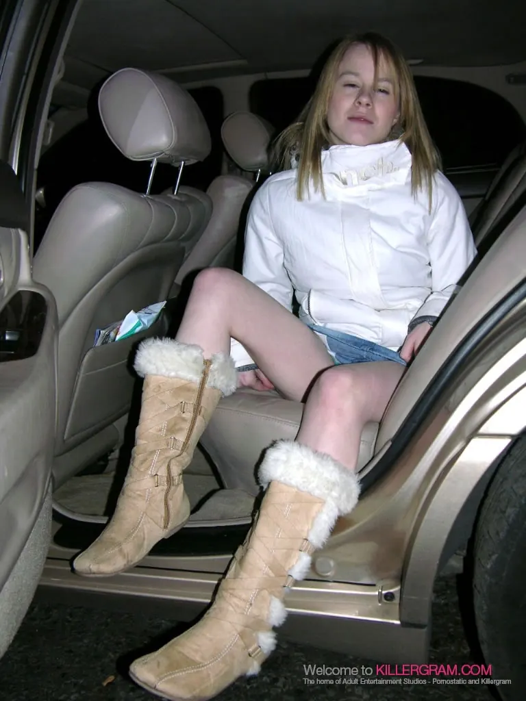 Killergram 'My First Dogging' starring Dream Girl Niki (Photo 3)