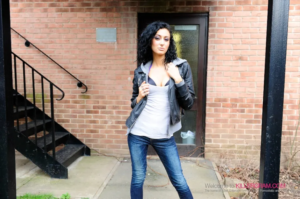 Killergram 'The Inked College Babe' starring Havana Sin (Photo 1)
