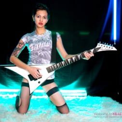 Holly Dee in 'Killergram' Hot Inked Rock Chick (Thumbnail 5)