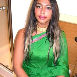 Jasmine Sharma in 'Killergram' Shy for The First Time (Thumbnail 1)