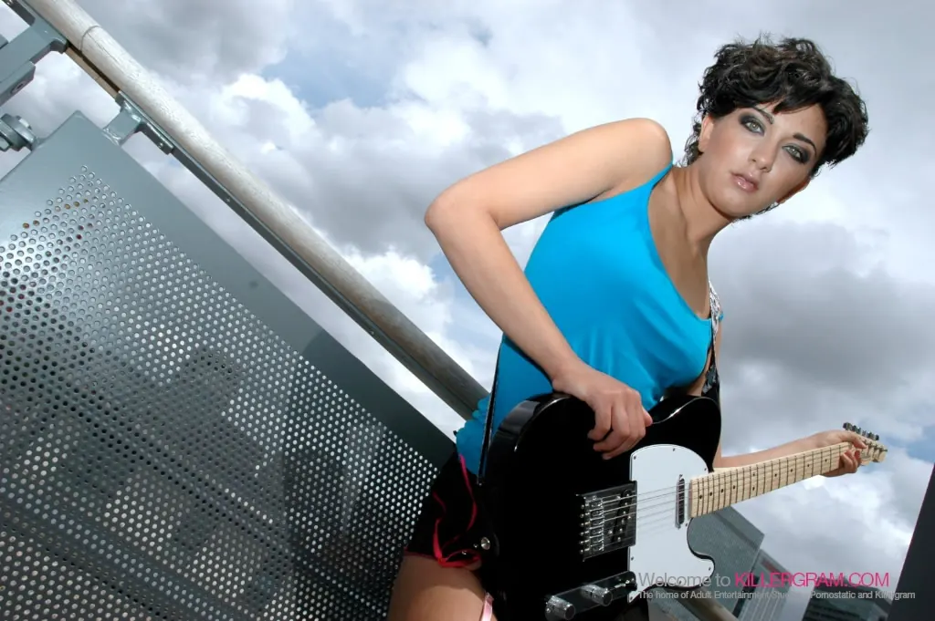 Killergram 'An Urban Rock Chick' starring Mai Bailey (Photo 4)