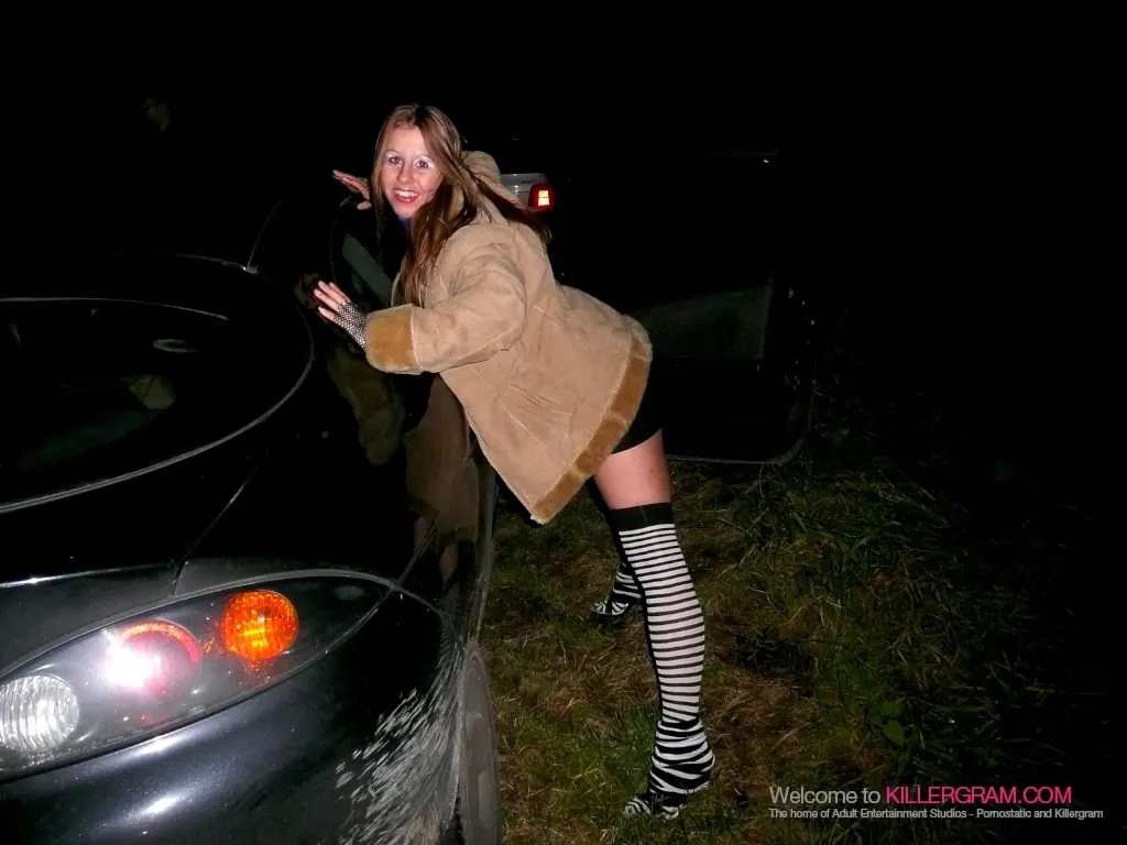 Killergram 'Pure Dogging Bukakke' starring Maise Dee (Photo 9)