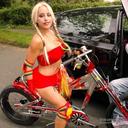 Natalie Heck in 'Killergram' Little Red Riding Slut (Thumbnail 4)