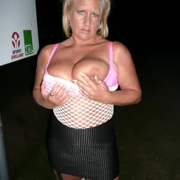 Robin Ryder in 'Killergram' A Dogging Marathon (Thumbnail 7)
