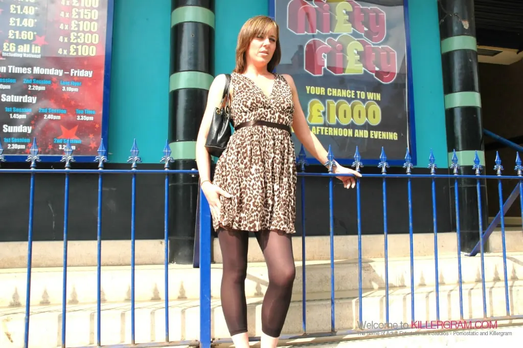 Killergram 'I've Got A Full House' starring Tiffany Minx (Photo 3)