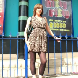 Tiffany Minx in 'Killergram' I've Got A Full House (Thumbnail 3)